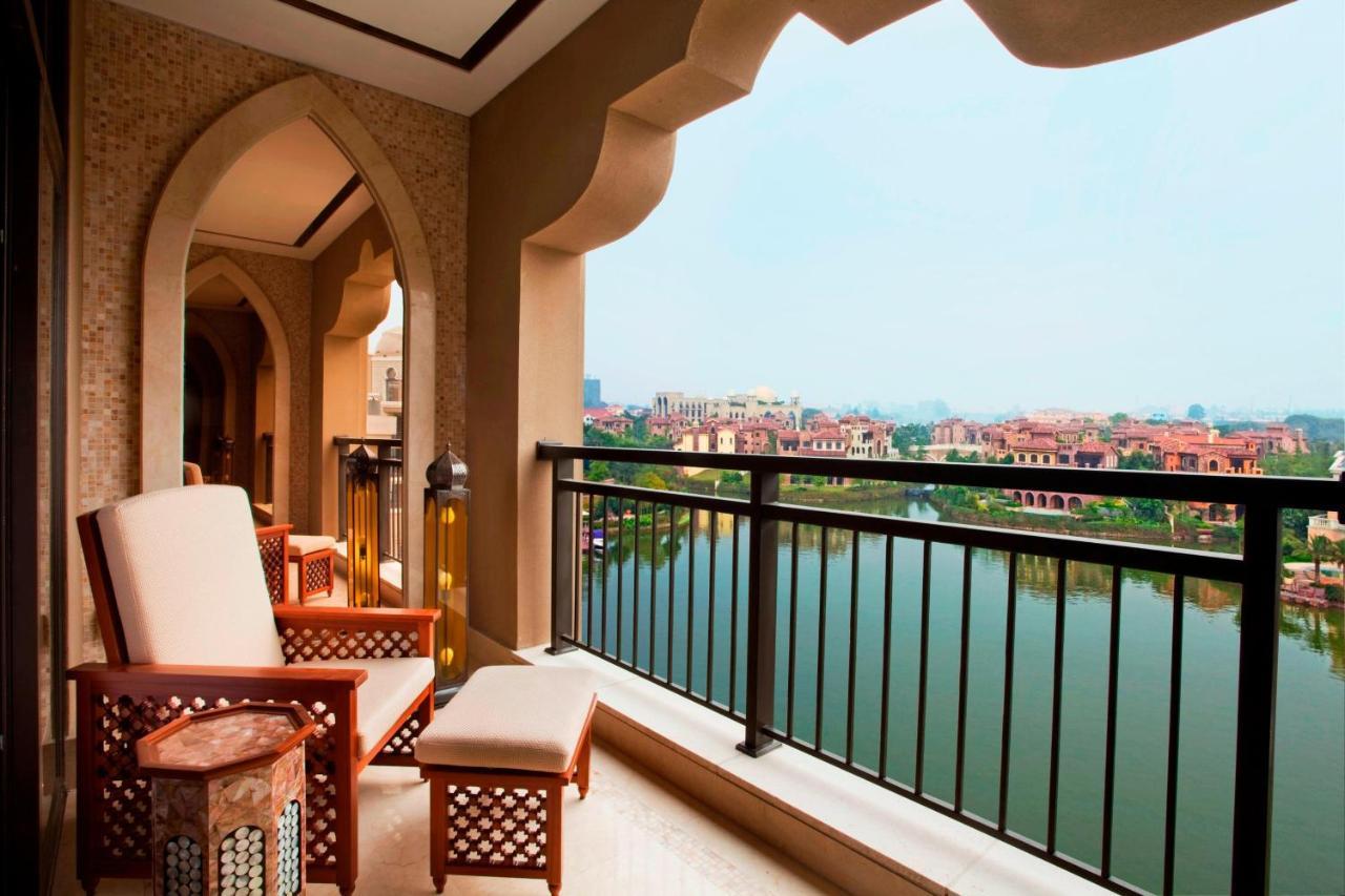 Sheraton Qingyuan Lion Lake Resort Exterior photo