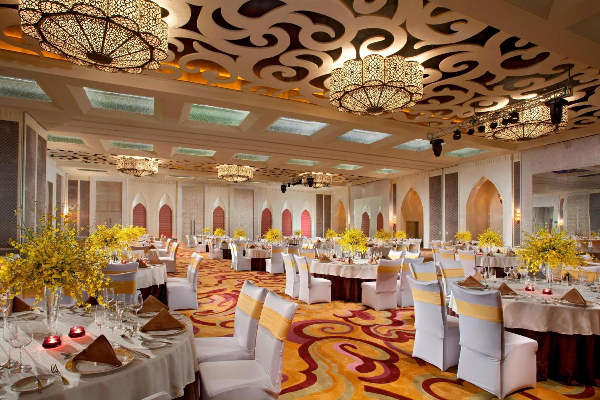 Sheraton Qingyuan Lion Lake Resort Exterior photo