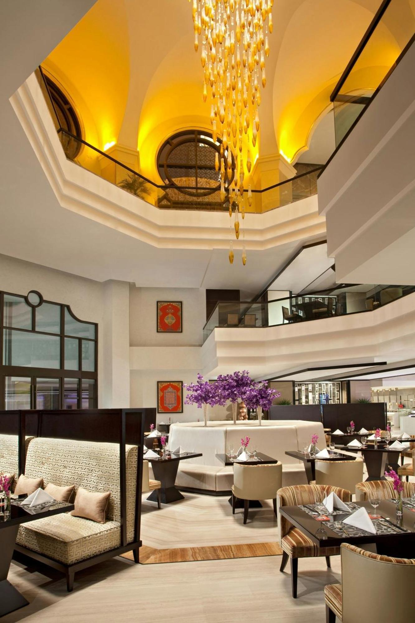 Sheraton Qingyuan Lion Lake Resort Exterior photo